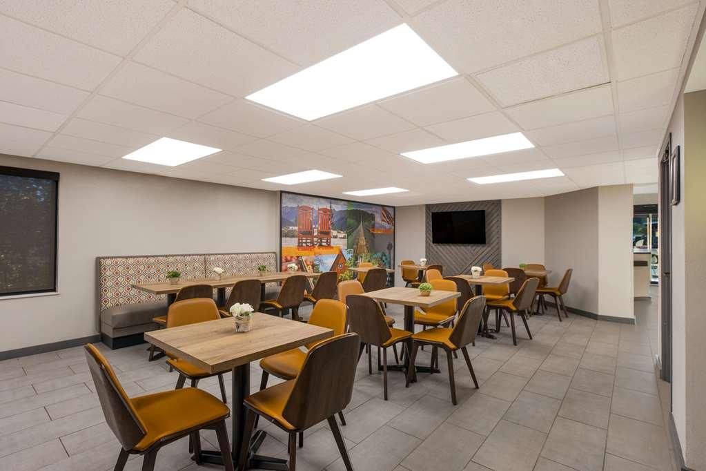 Clarion Pointe Sevierville-Pigeon Forge Restaurante foto