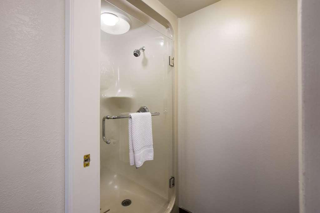 Clarion Pointe Sevierville-Pigeon Forge Quarto foto